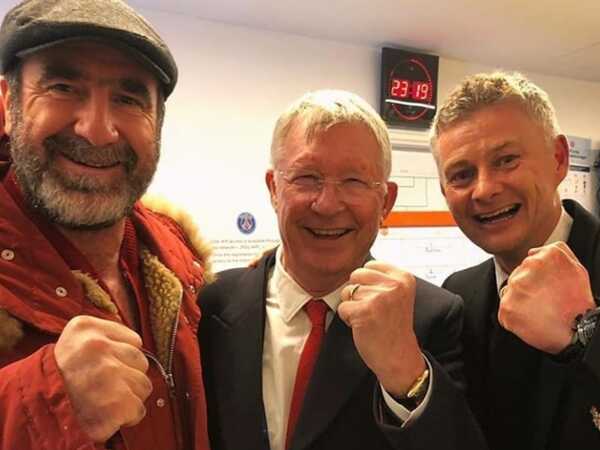 Legendy United Eric Cantona, Sir Alex Ferguson a Ole-Gunnar Solskjaer.