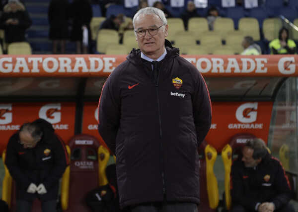 Claudio Ranieri sa vracia do akcie.