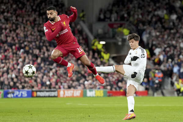 Mohamed Salah (Liverpool) a Arda Guler (Real Madrid).