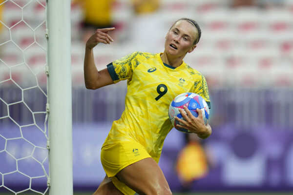 Austrálska futbalistka Steph Catleyová sa teší po strelení gólu.